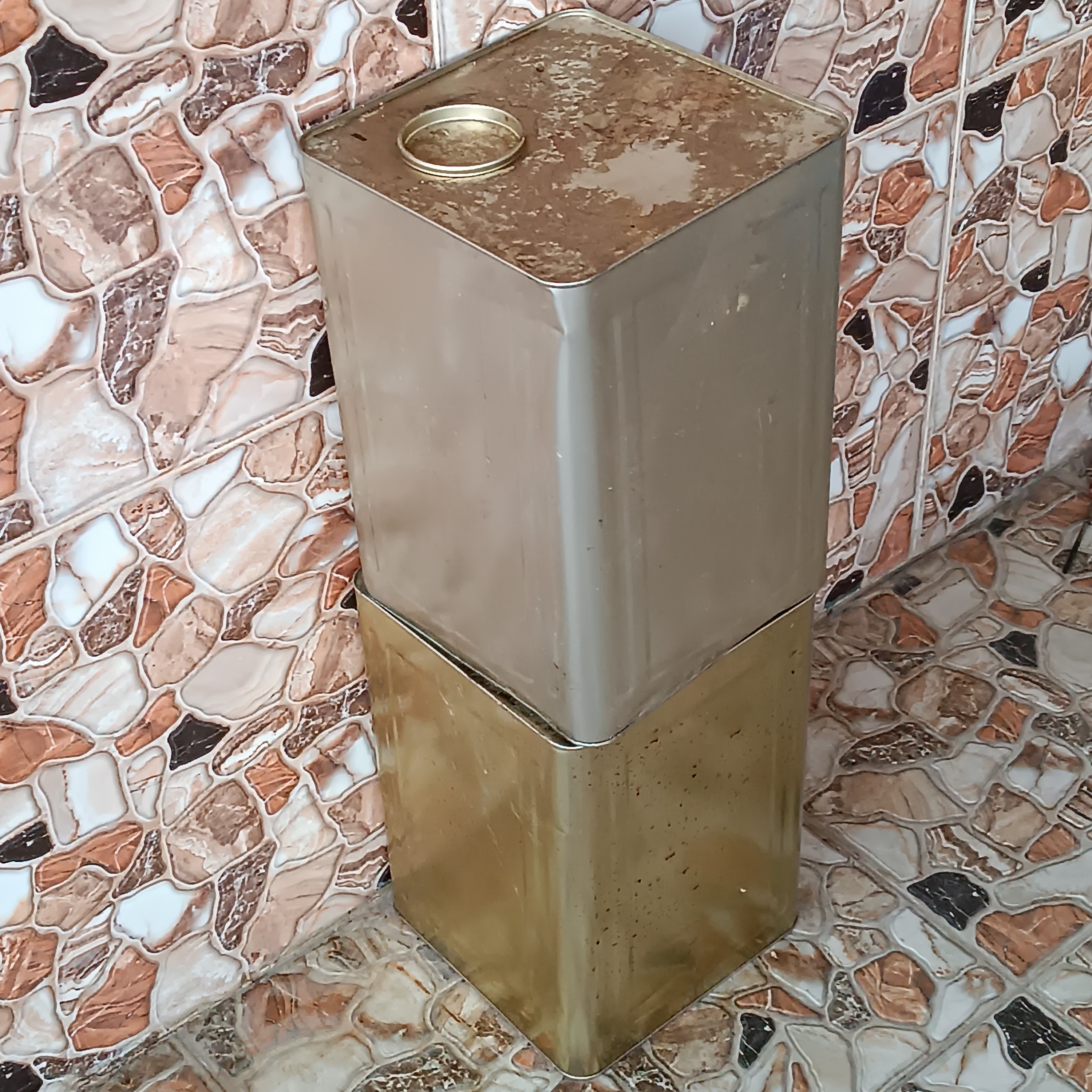 عسل حلبی تغذیه 27 کیلویی