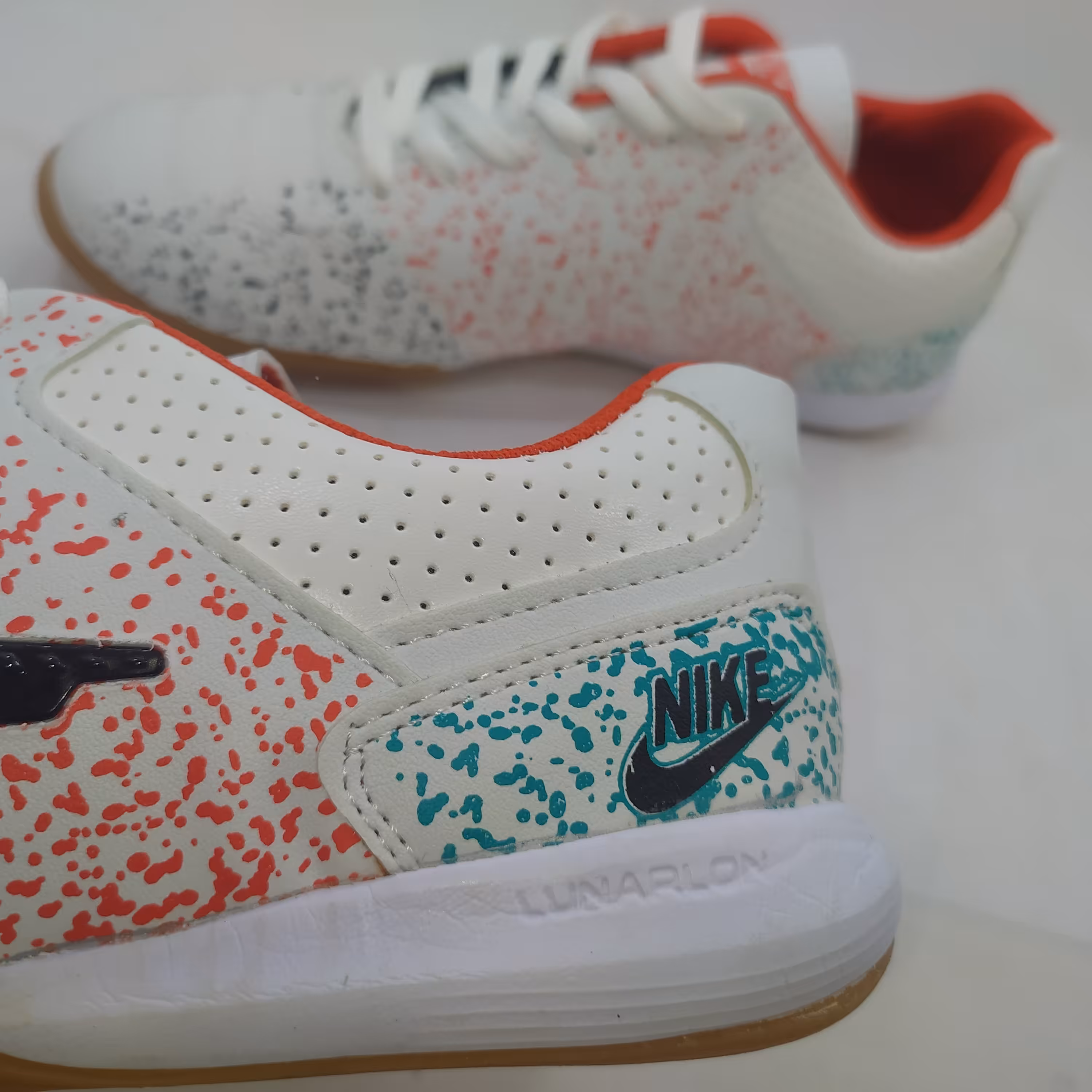 کفش فوتسال نایک  زیره فاینال ترمز دار 