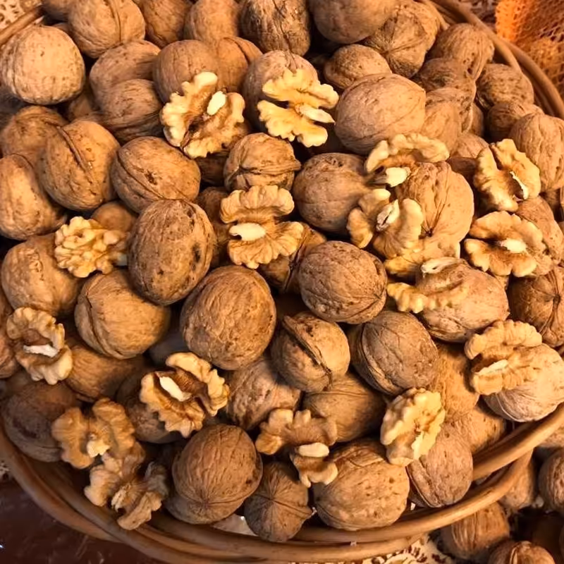 گردو خشک و تازه