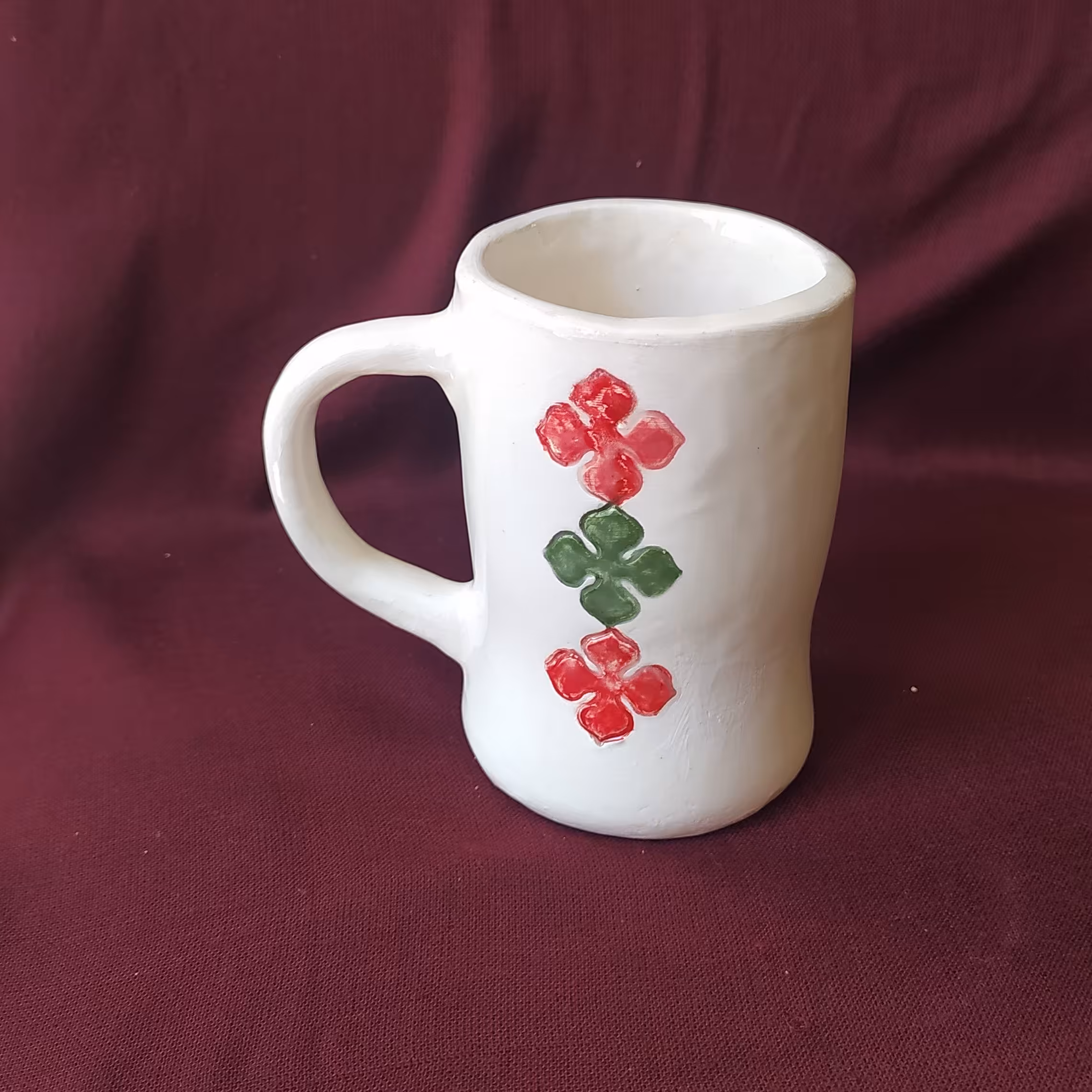 ماگ با نقش گل چهار پر