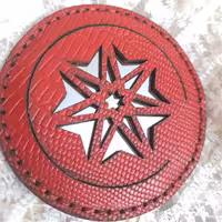 اینه جیبی طرح اسلیمی چرم طبیعی دستدوخت 