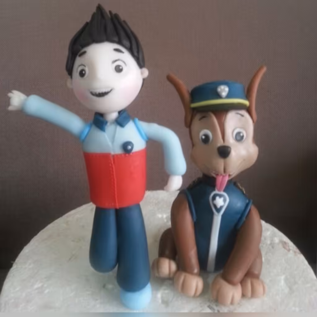 تاپر کیک و عروسک با خمیر چینی طرح سگ نگهبان قیمت تکی 120 و دوتایی 220 