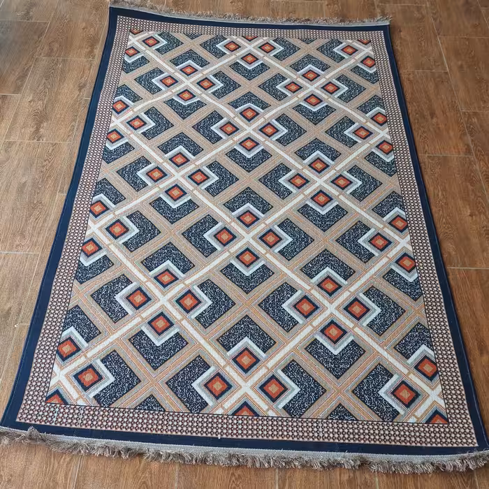 گلیم ماشینی فانتزی طرح شلوغ زمینه سرمه ای سایز 1.5 در 2.25 ( گلیم 4 متری)(ارسال باتیپاکس، پس کرایه)