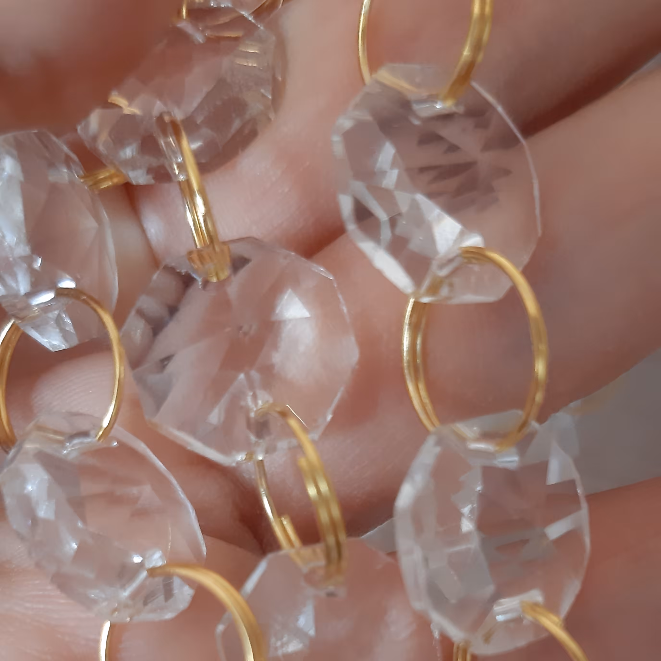 ریسه کریستالی 1متری رنگ سفید کریستال درجه 1 اتریشی (پس کرایه)