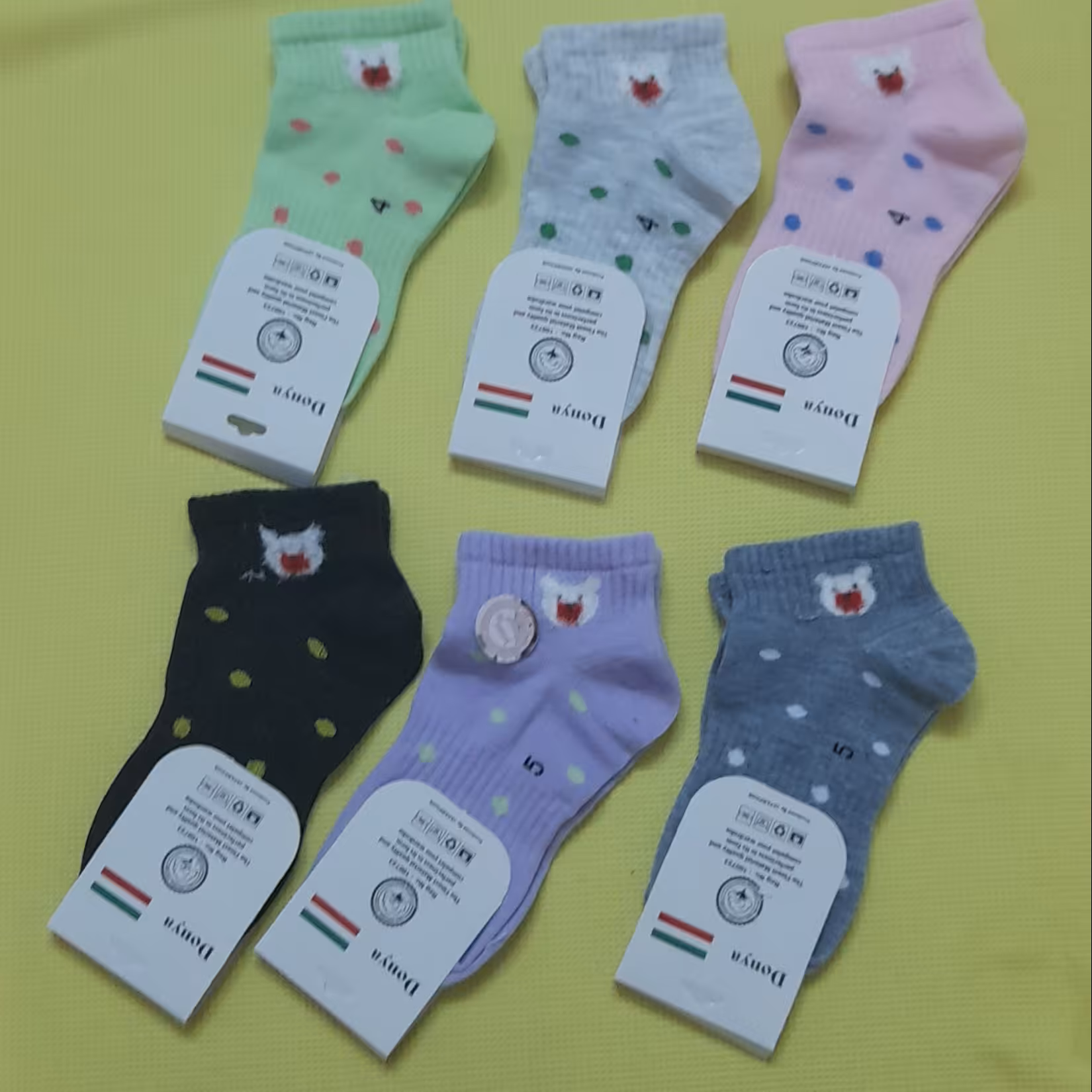 جوراب بچه گانه توپی.پک 3 تایی.جنس پنبه.مناسب 4 سال و 5 سال