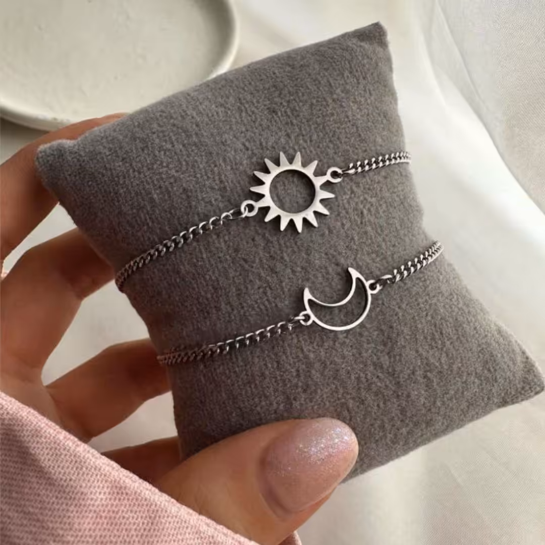 دستبند ماه و خورشید