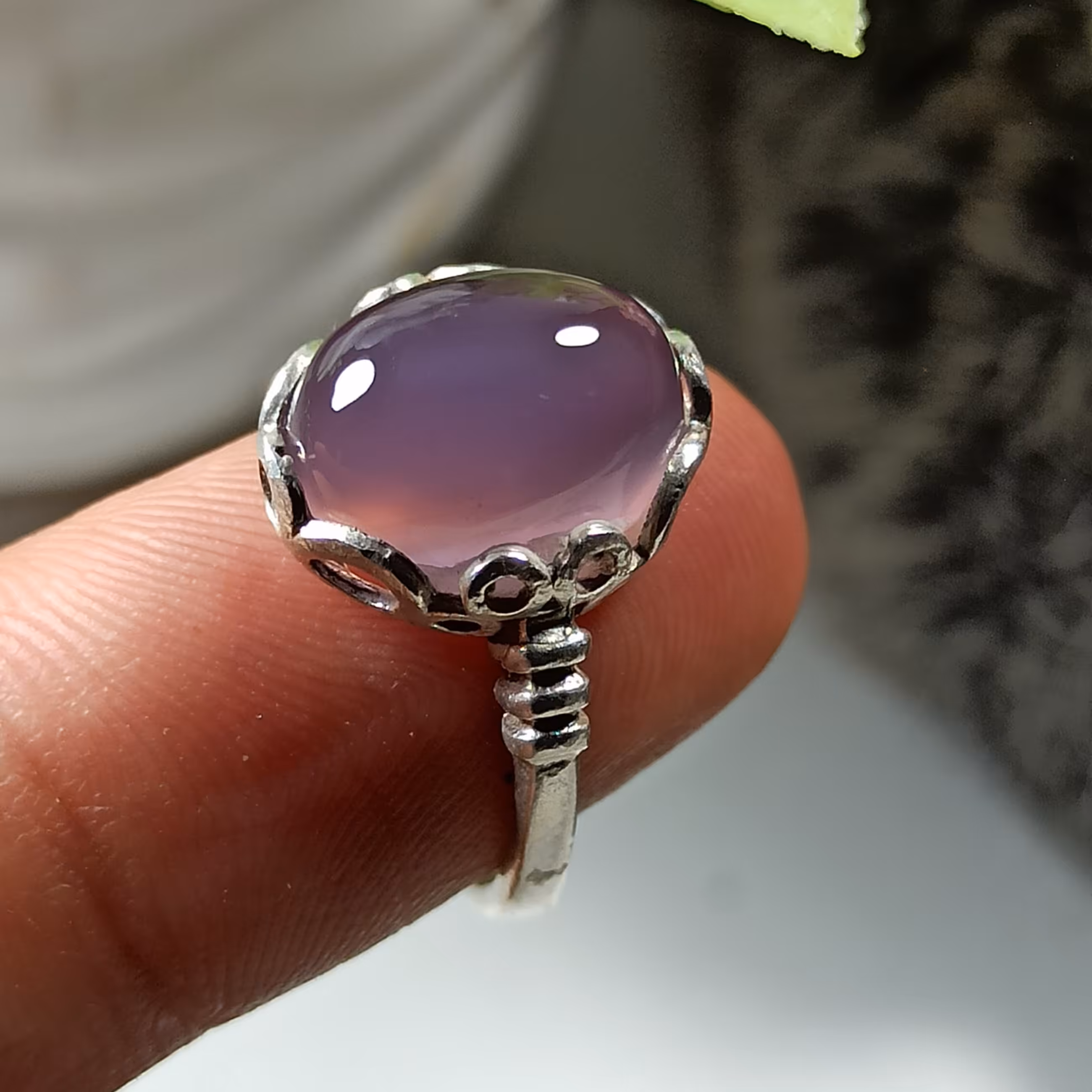 انگشتر نقره زنانه با نگین سوسنی آبداروپاک کد91