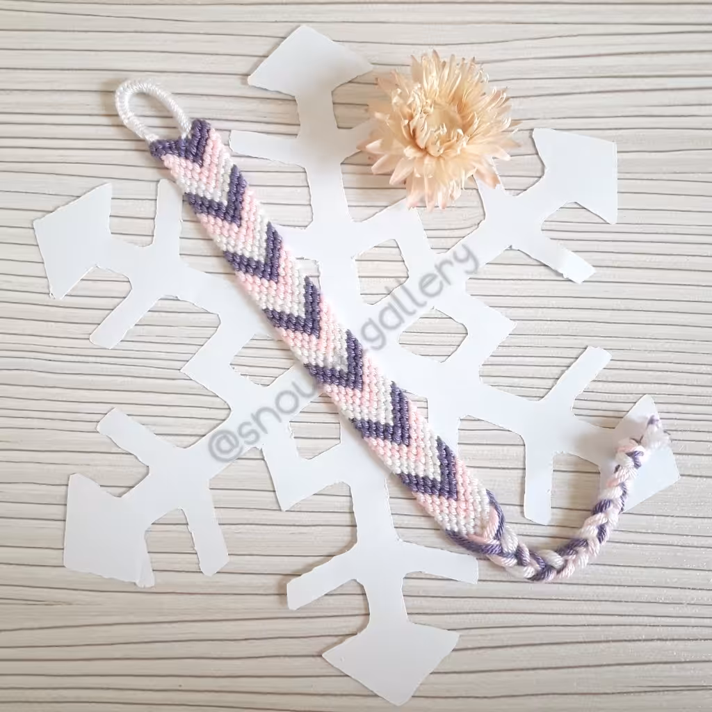 دستبند دوستی طرح هفت