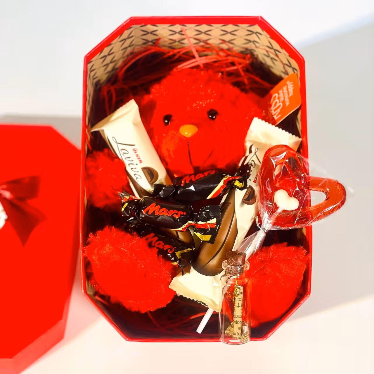 باکس هدیه ولنتاین طرح 6