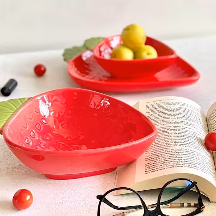 بشقاب سرو توت فرنگی