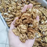 مغز گردو درشت و چرب امسالی تازه(200گرمی) بار لوکس