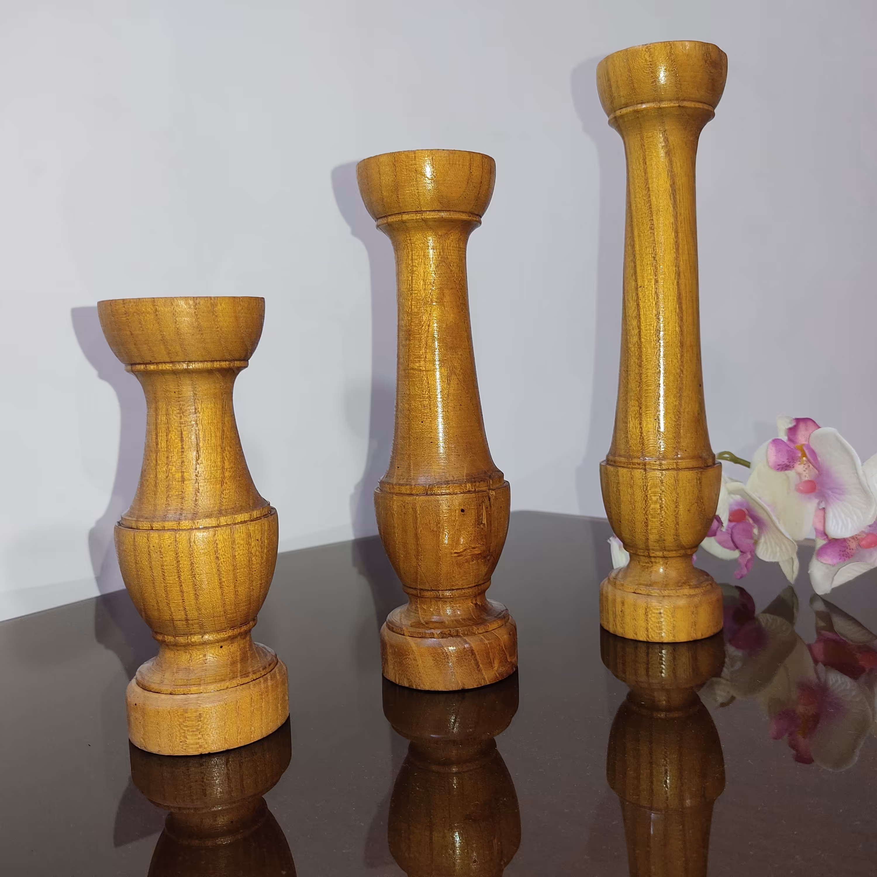 شمعدان چوبی