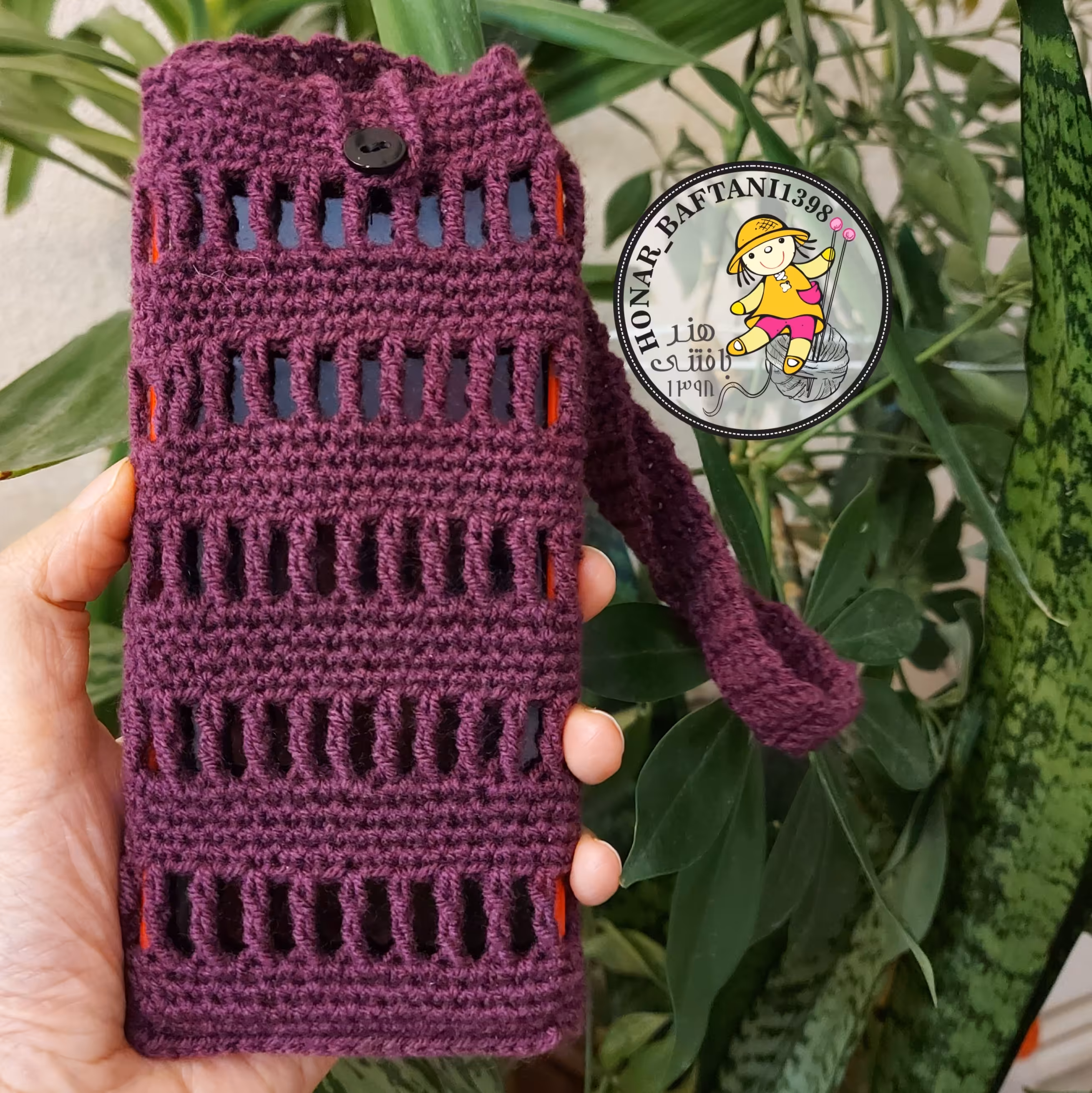 کیف گوشی قلاب بافی زرشکی