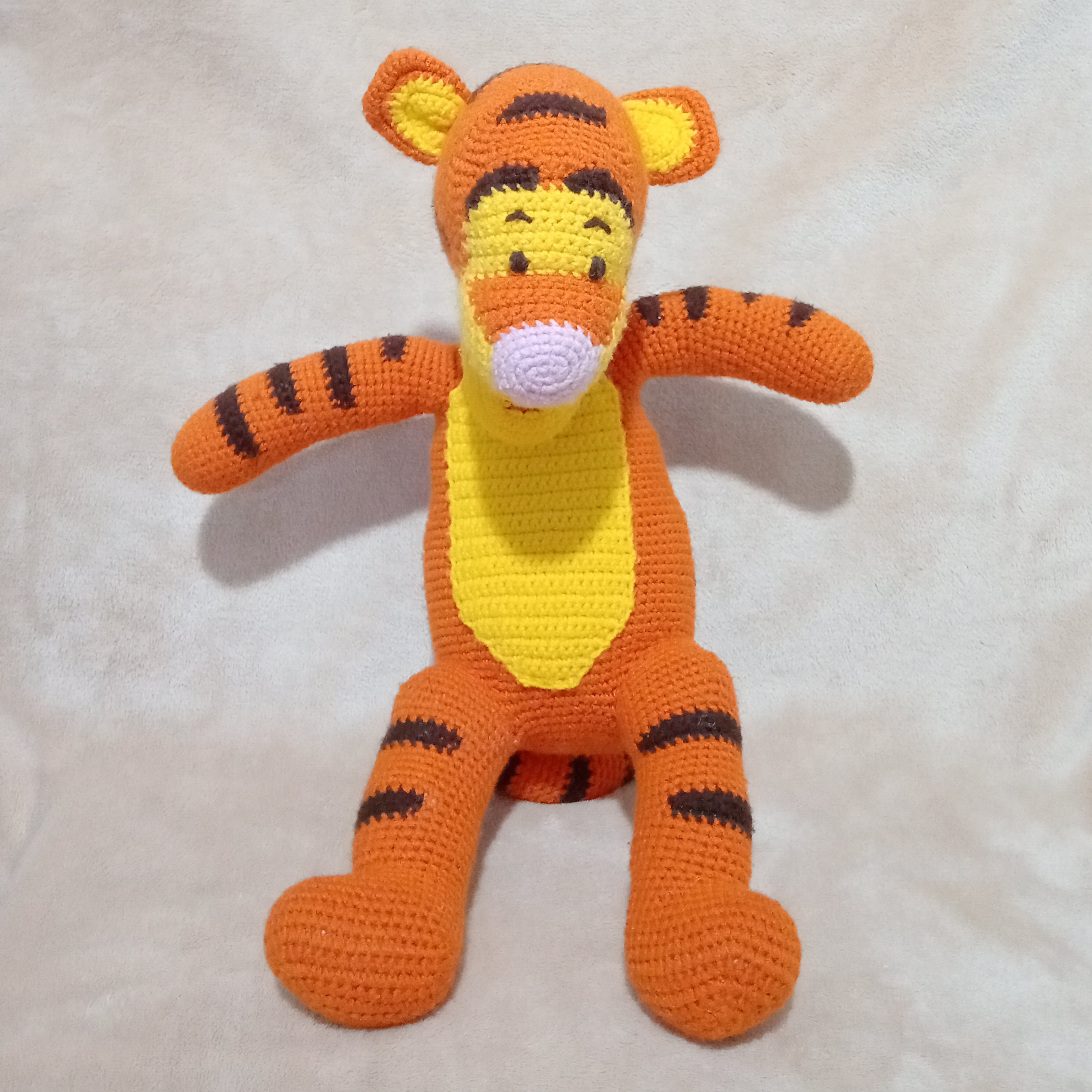 عروسک قلاب بافی تیگر . 