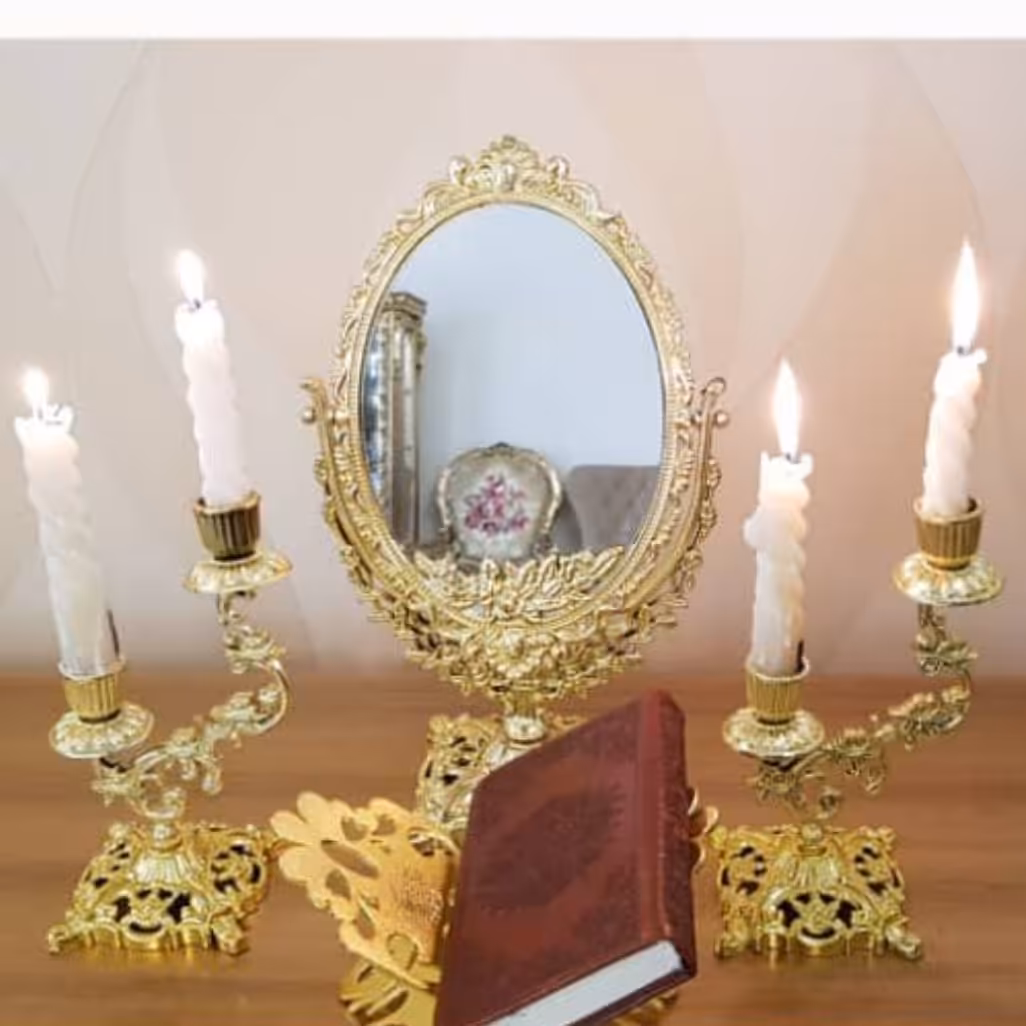 اینه شمعدان یاقوت بزرگ مناسب برای سفره هفت سین عید ، سالن آرایشگری و تزئینی  جنس پلاستیک باکیفیتی عالی و قیمت مناسب