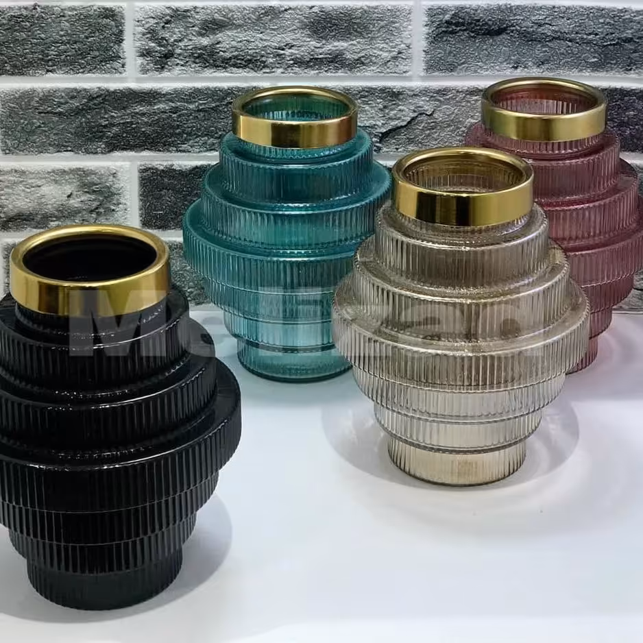 گلدان کریستال لب طلایی