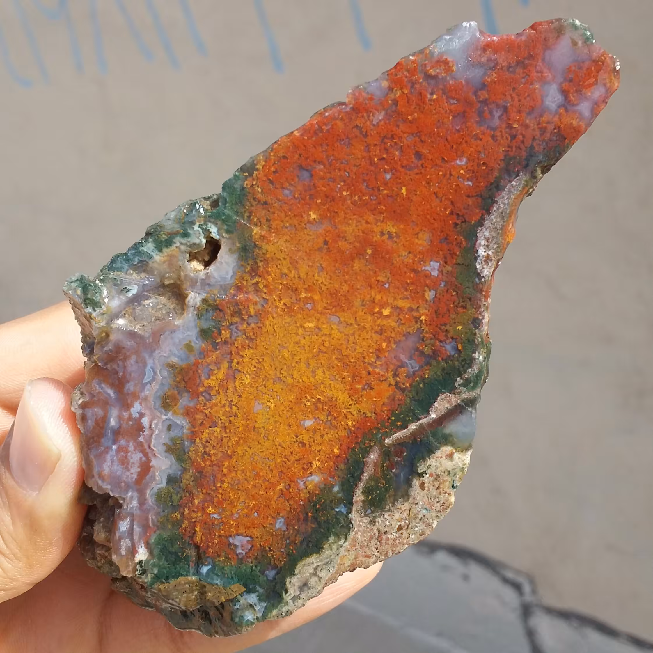 اسلایس سنگ راف عقیق شجر منظره 7 رنگ 3قلعه محشر 100 در 100 طبیعی شاهکار خلقت سایز درشت
با قابلیت ساخت چندین نگین کد 10237