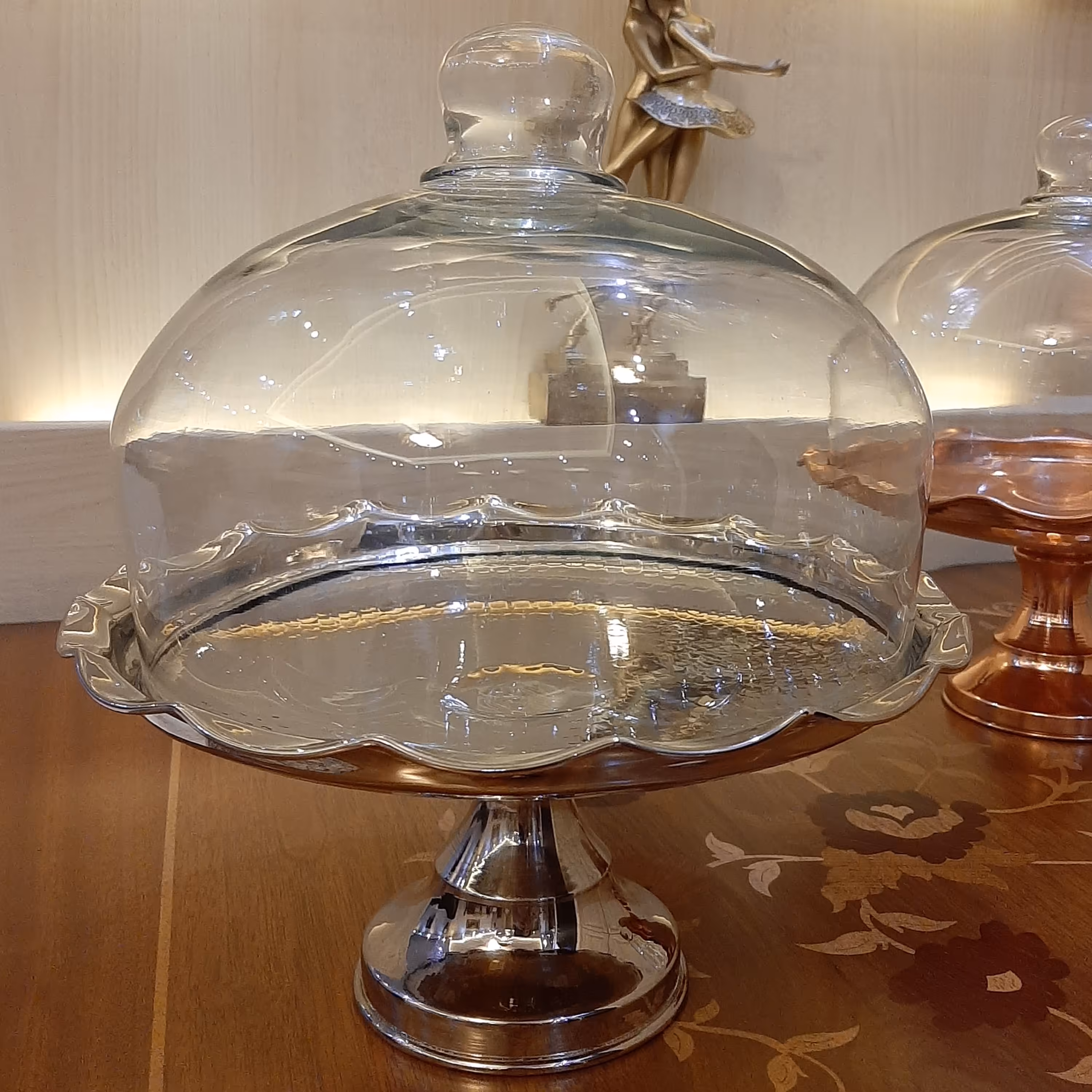 ظرف مسی دربدار کاپ کیک مسی سفید