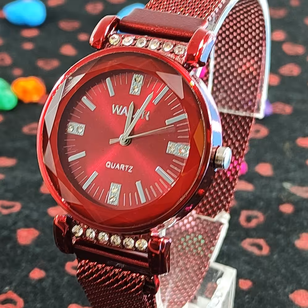 ساعت زنانه والارwalar بند حصیری مگنتی نوع نمایش آنالوگ