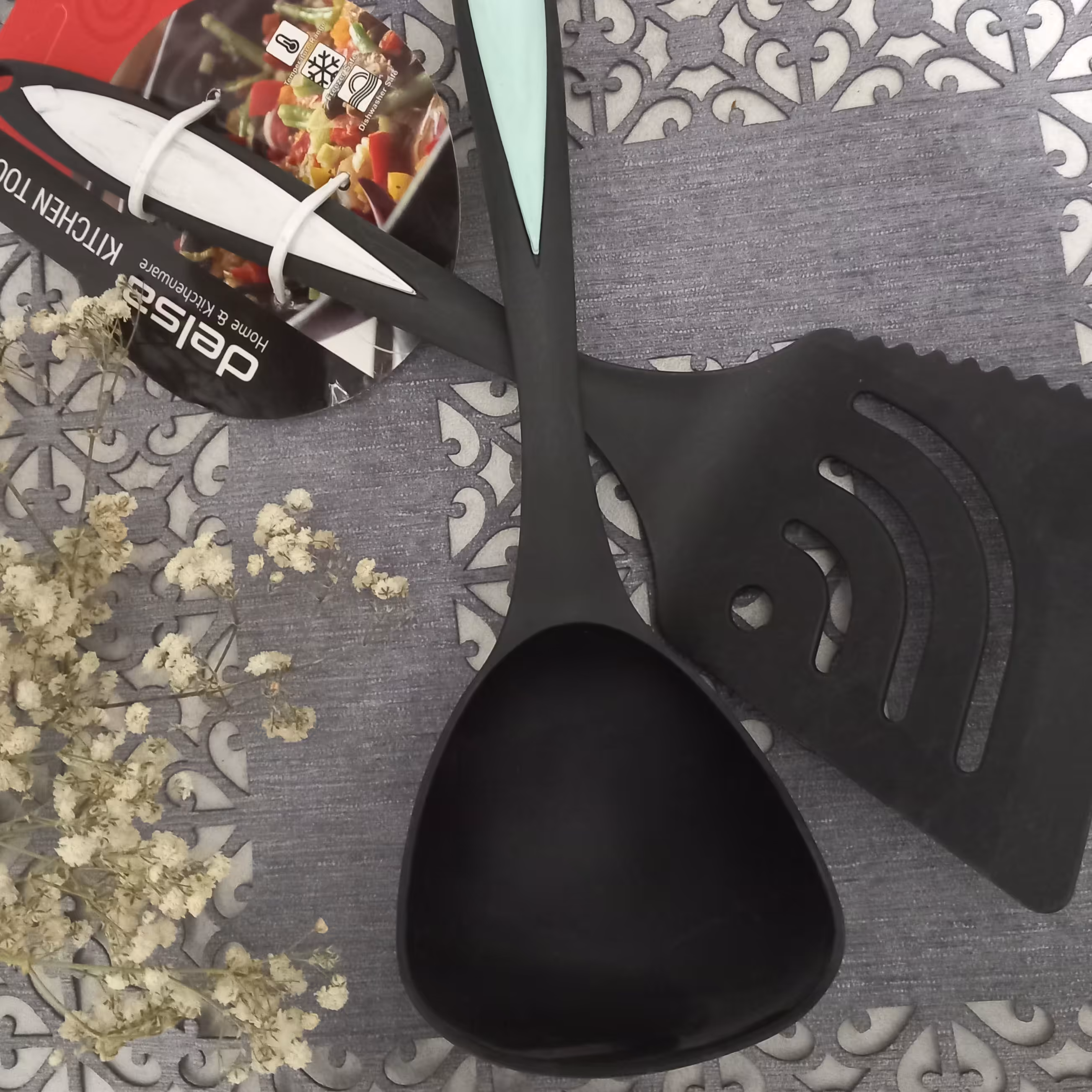 کفگیر وملاقه