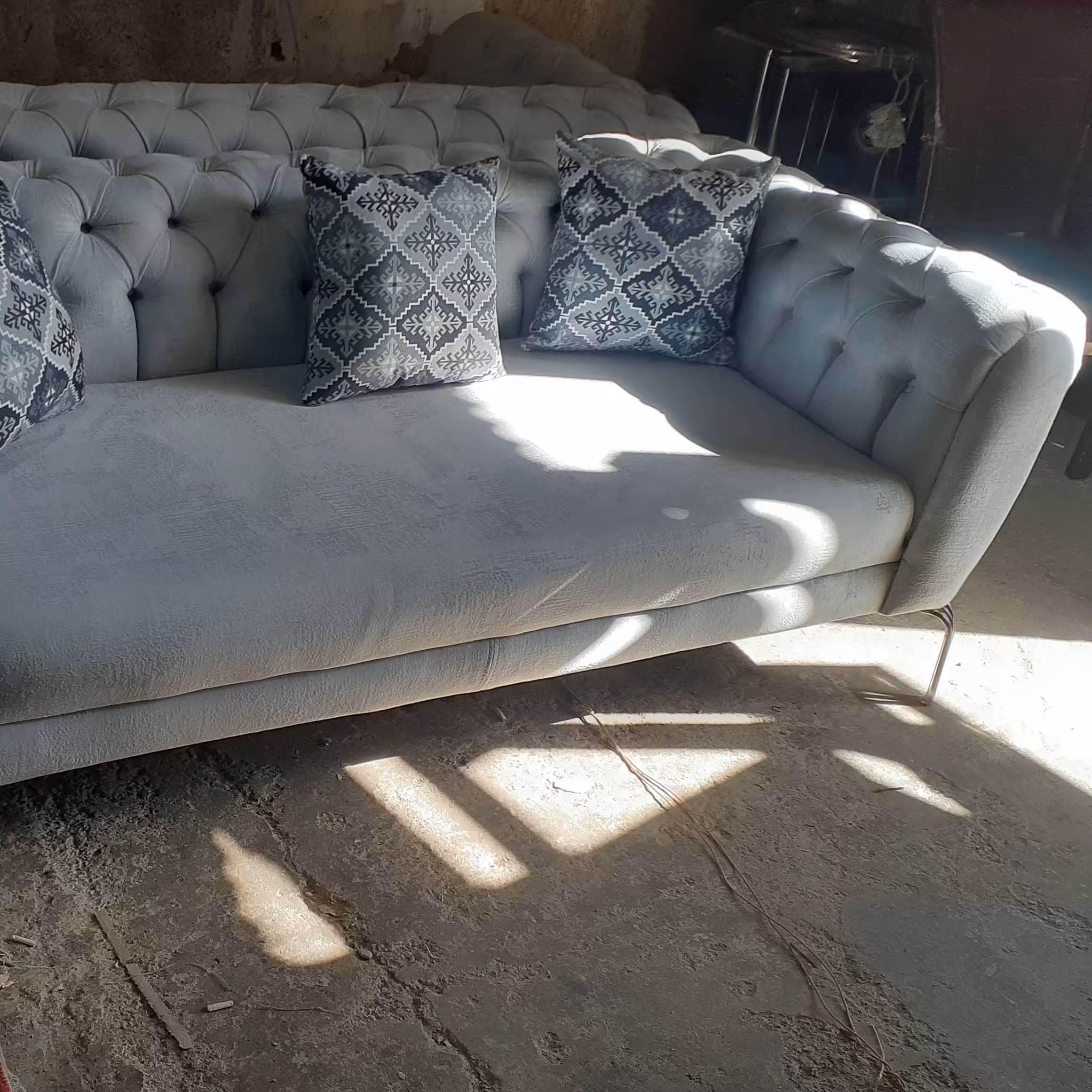 مبل چستر 8نفره جدید و زیبا(هزینه ارسال  با مشتری)