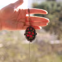 گردنبند گلدوزی برزيلی با نخ دمسه فرانسه
