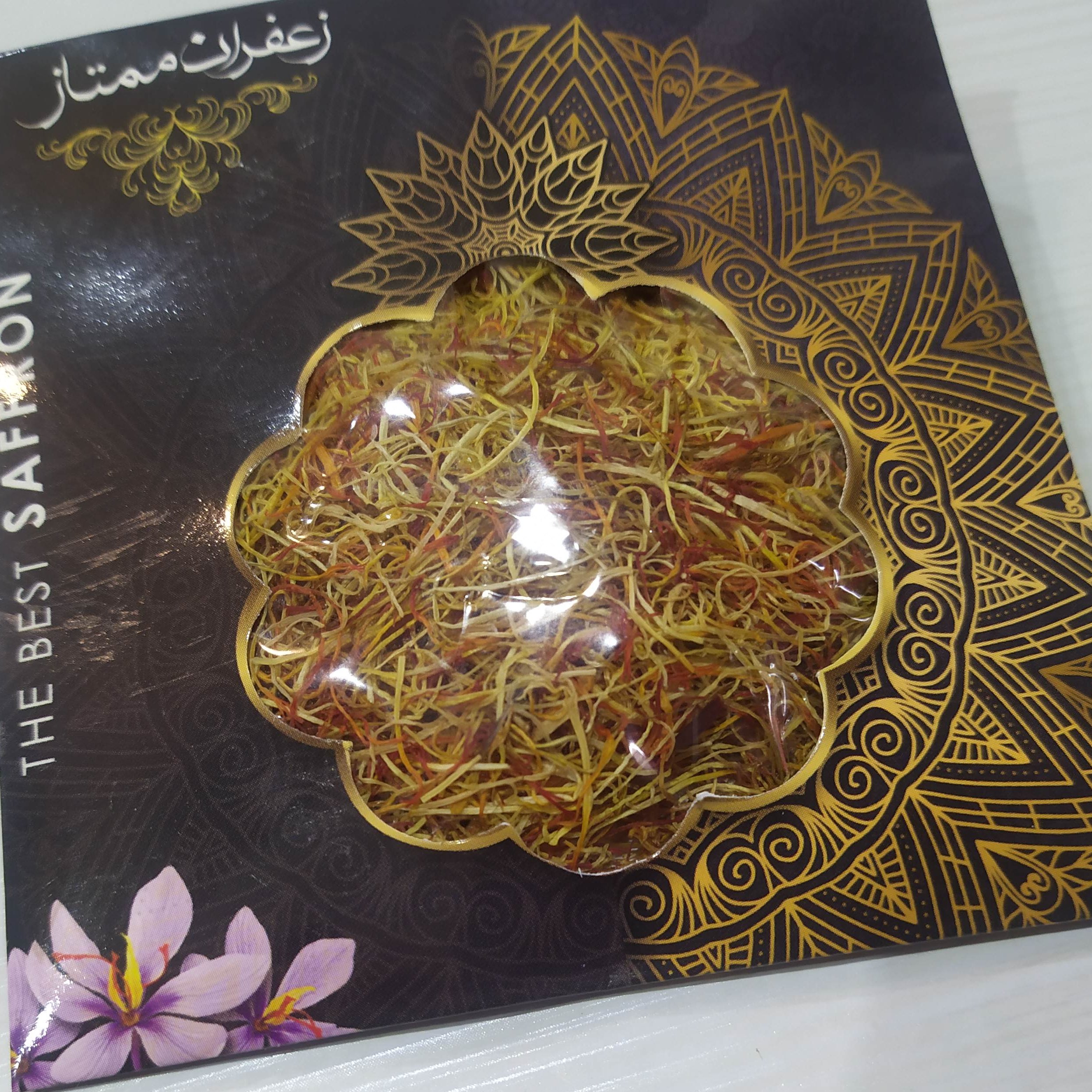 ریشه زعفران یک مثقالی اعلا با درصد قرمزی خیلی زیاد بسته بندی پاکت