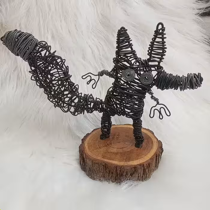 مجسمه مفتولیسم روباه پایه چوب طبیعی