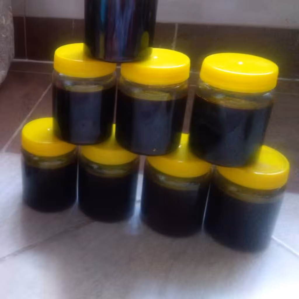 شیره انگور درجه یک خالص ظرف نیم کیلویی