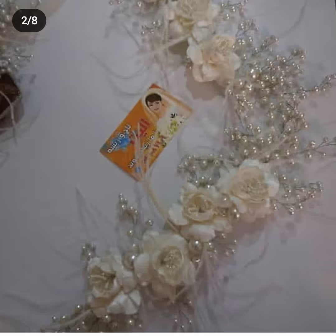 ریسه بلند گلدار پارچه ای با شاخه های مرواریدی و پرداد