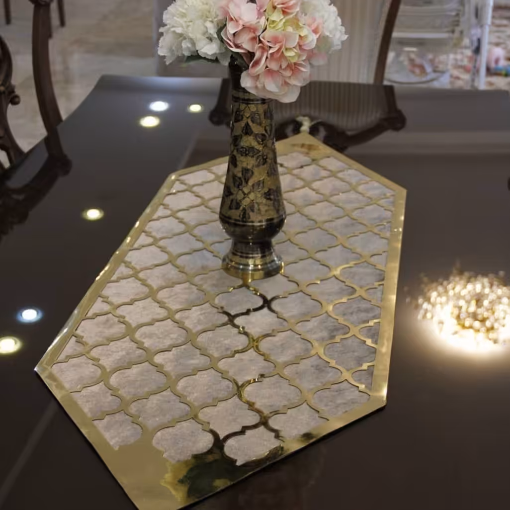 رانر رومیزی چرم ومخمل رنگ نسکافه ای موجوده 