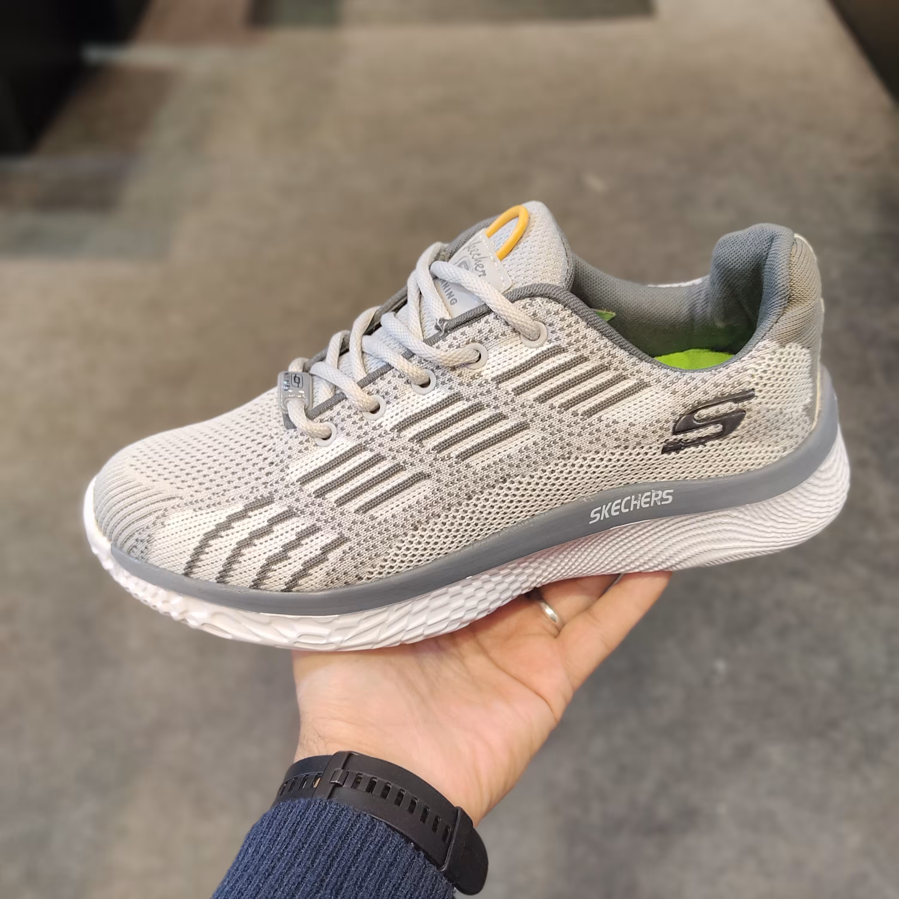 کتونی اسکیچرز