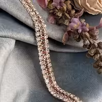 دستبند فوق العاده زیبا و خاص بینظیر در دست فوق العاده برای کادو تولد