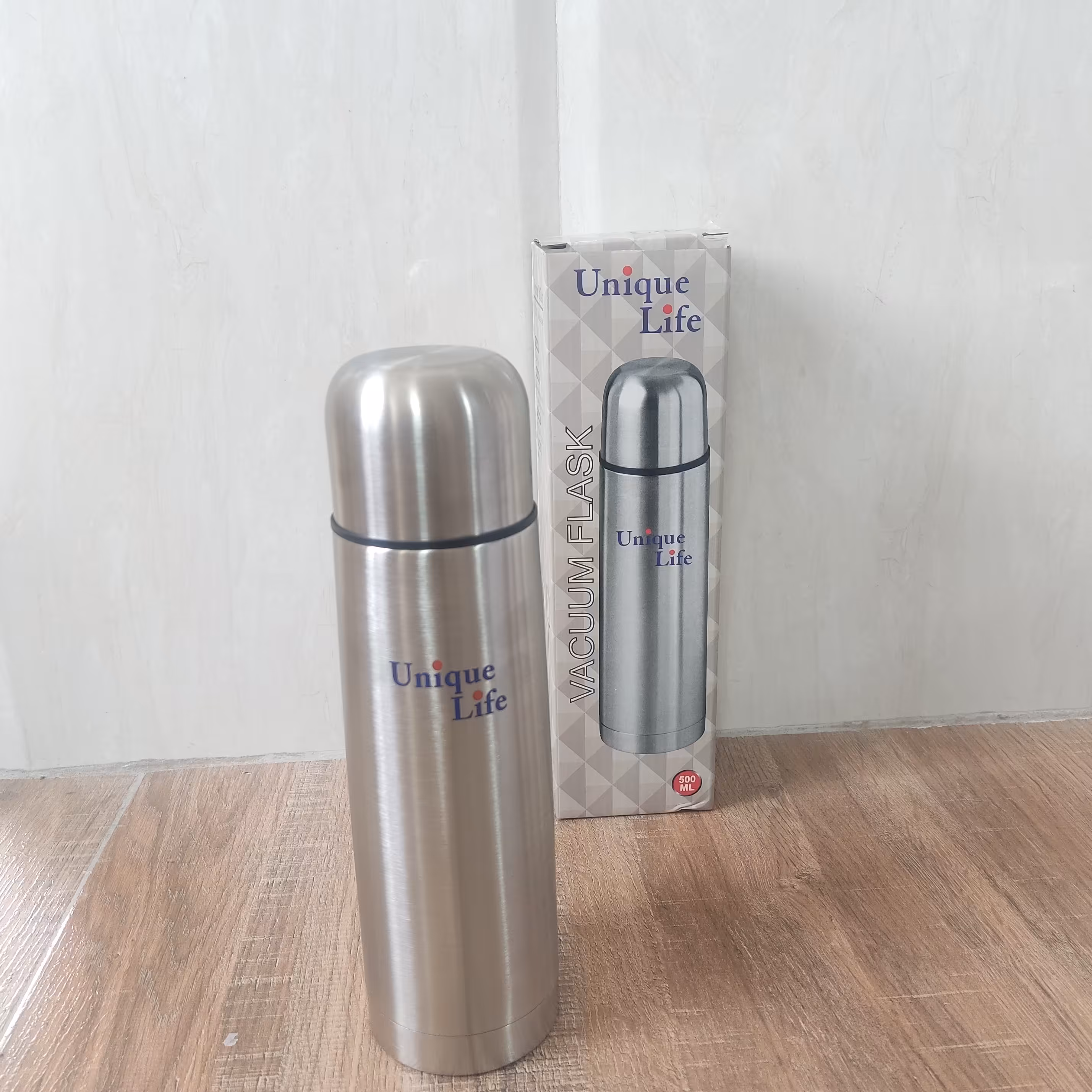 فلاسک نیم لیتر ی چای و آب یخ مارک یونیک لایف Unique Lifeجنس استیل  همراه با کیف و کاور حمل.فلاسک سفری دوجداره.فلاسک کودک