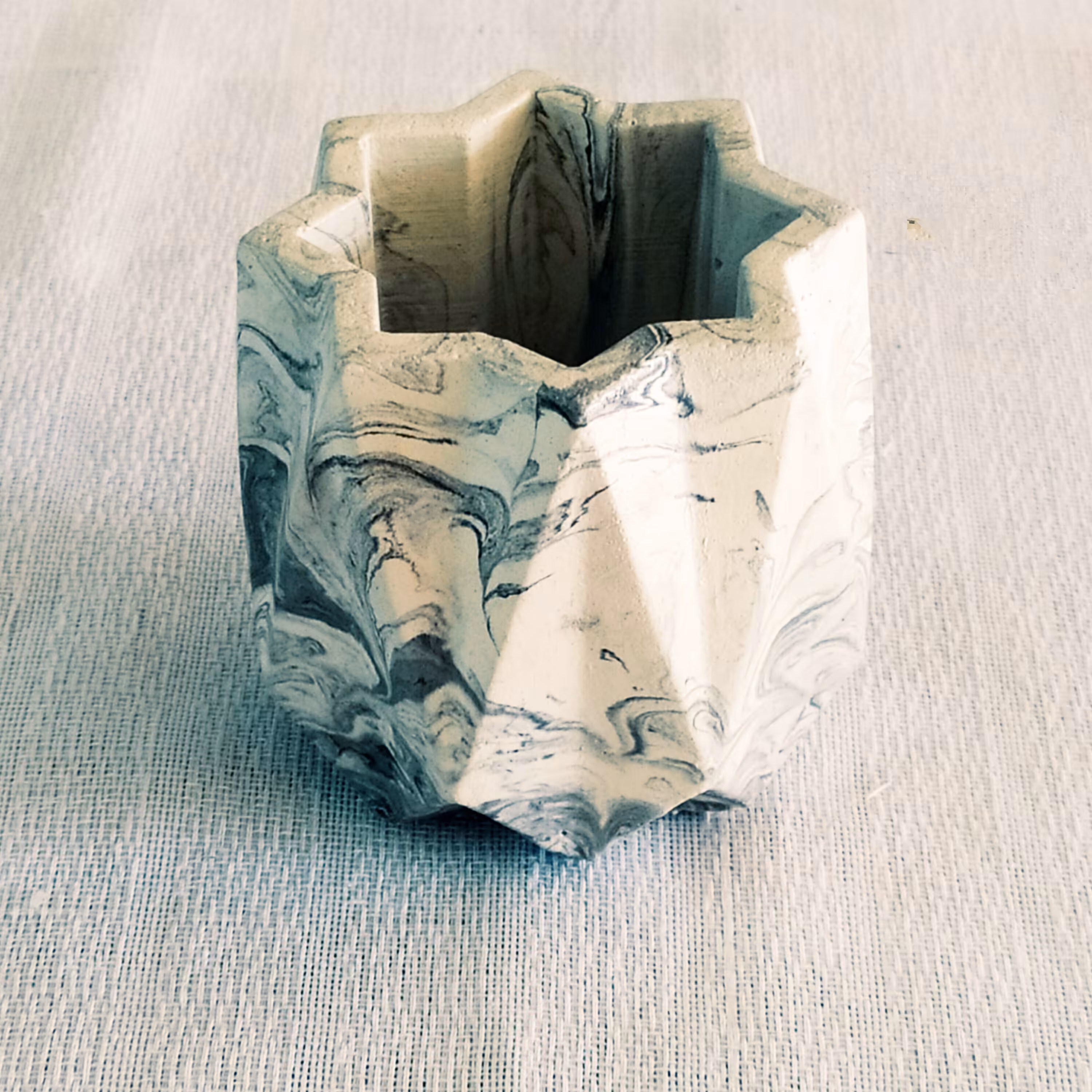 گلدان سنگ مصنوعی