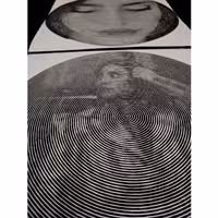 طراحی چهره با خودکار + قاب و شیشه