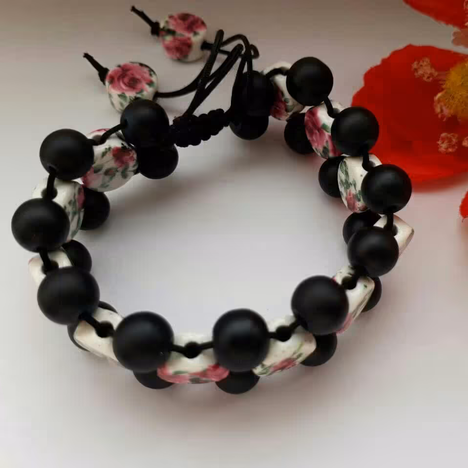 دستبند بافت خاص