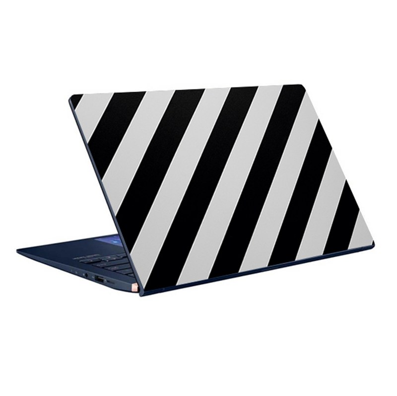اسکین(برچسب) لپتاپ-طر ح سیاه و سفید(black and white)-کد11-سفارشی