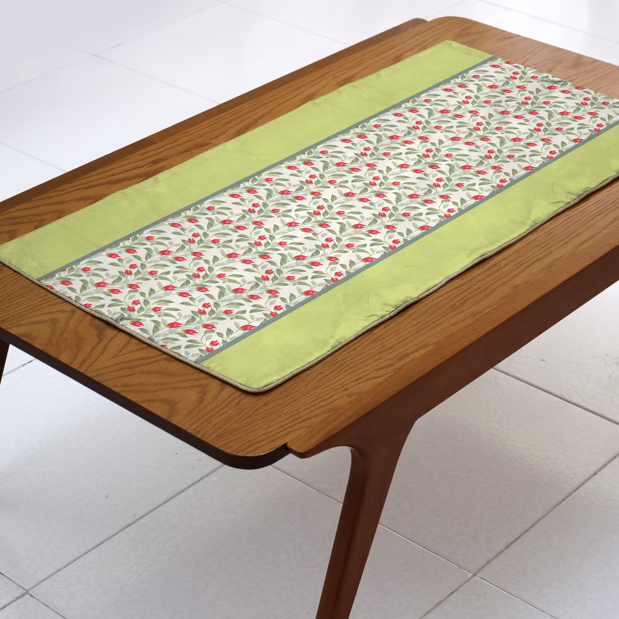 رانر گلدار مخمل بدون نوار مغزی سایز35در 90 آستردوزی شده 