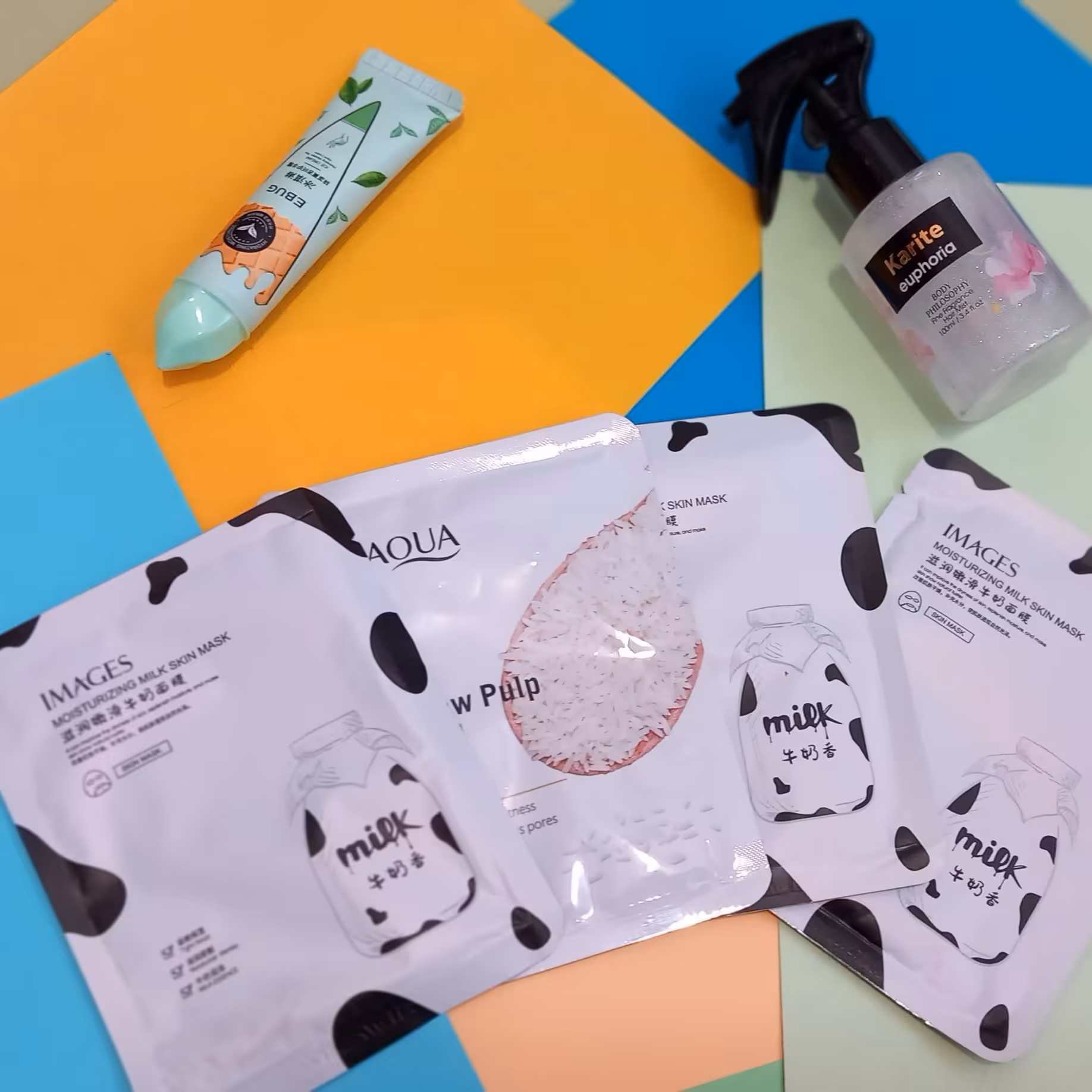 پک آرایشی هدیه با تم سفید