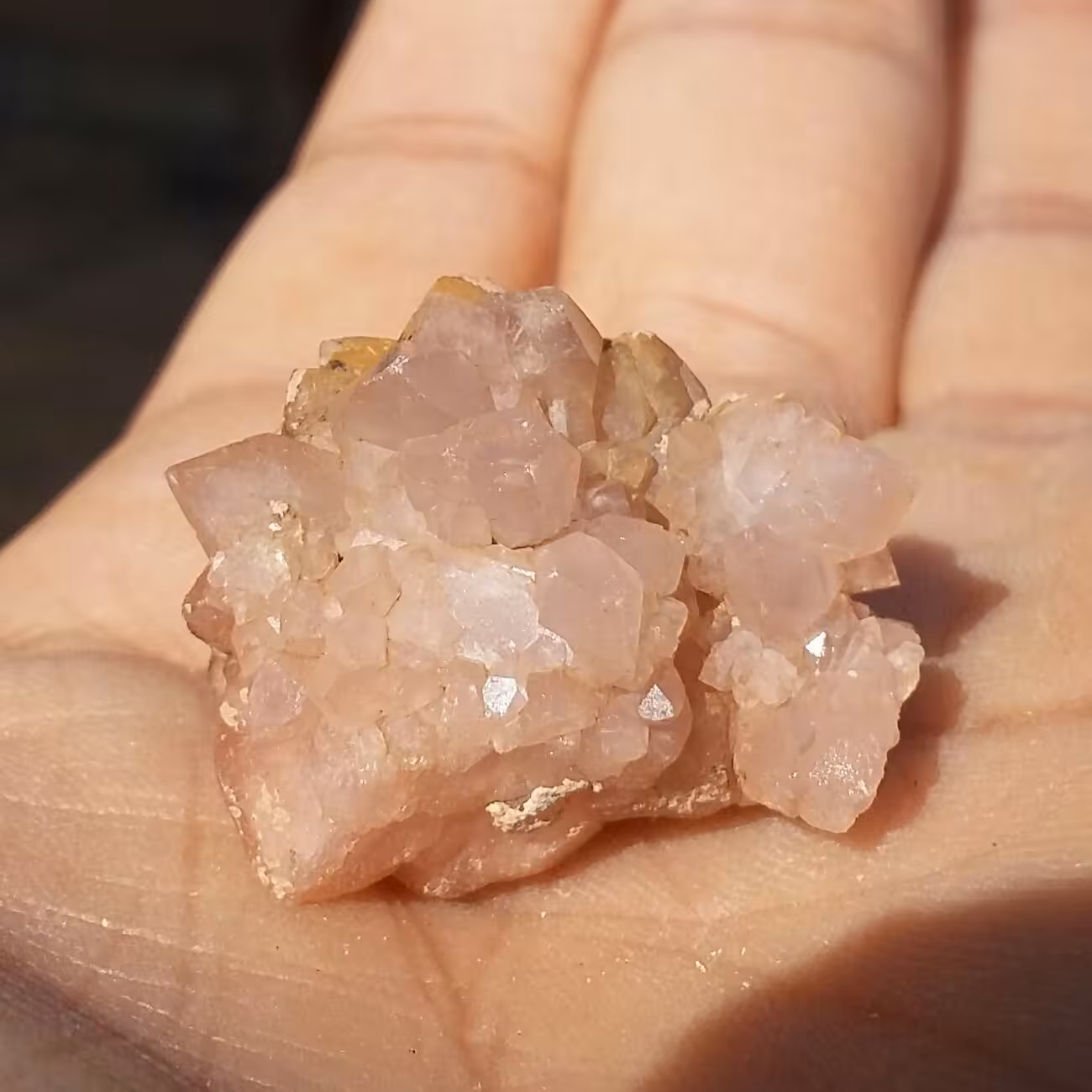 نمونه فوق کلکسیونی حبه کوارتز بلور  رنگی محشر دو طرفه بسیااااار زیبا 100 در 100 طبیعی خارق العاده و تک
کد 9849