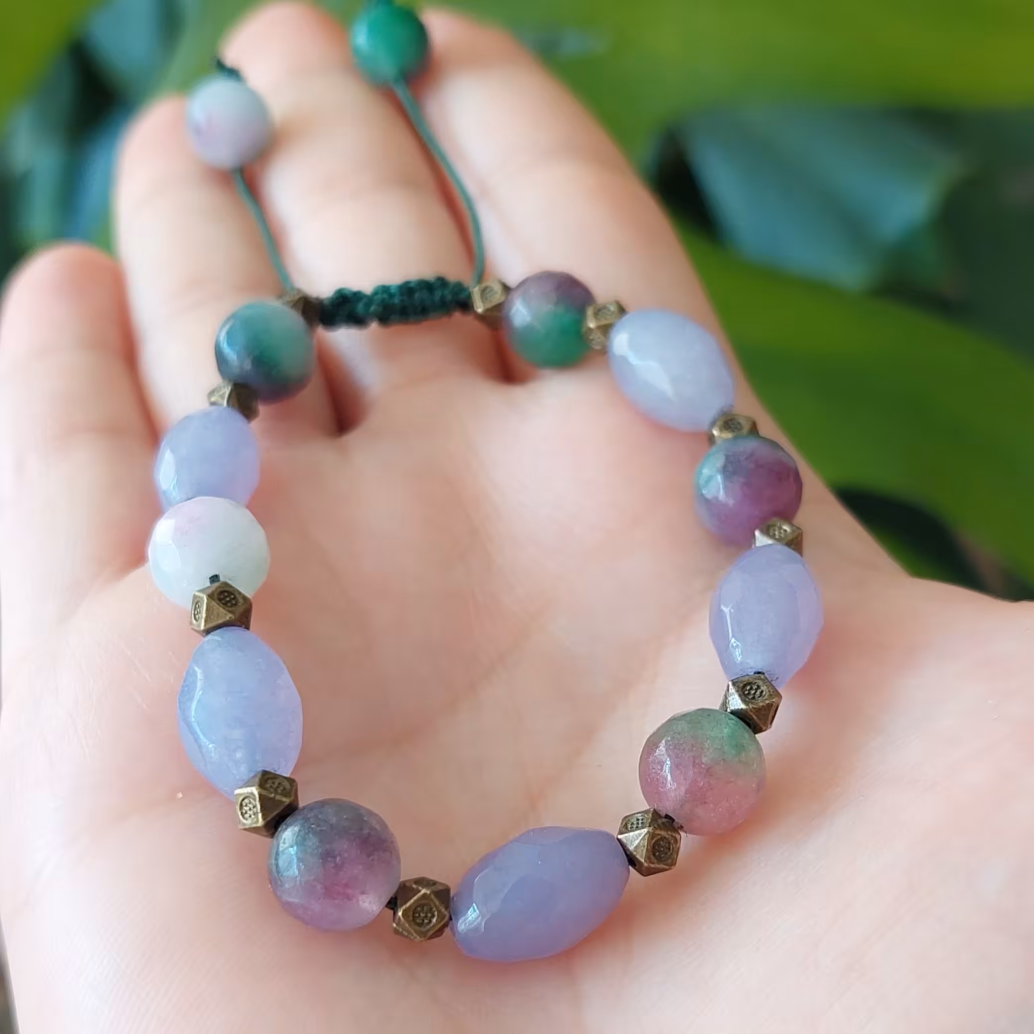 دستبند سنگ یاسی