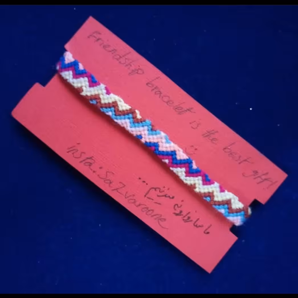 دستبند دوستی بافت مدل زیگزاگ