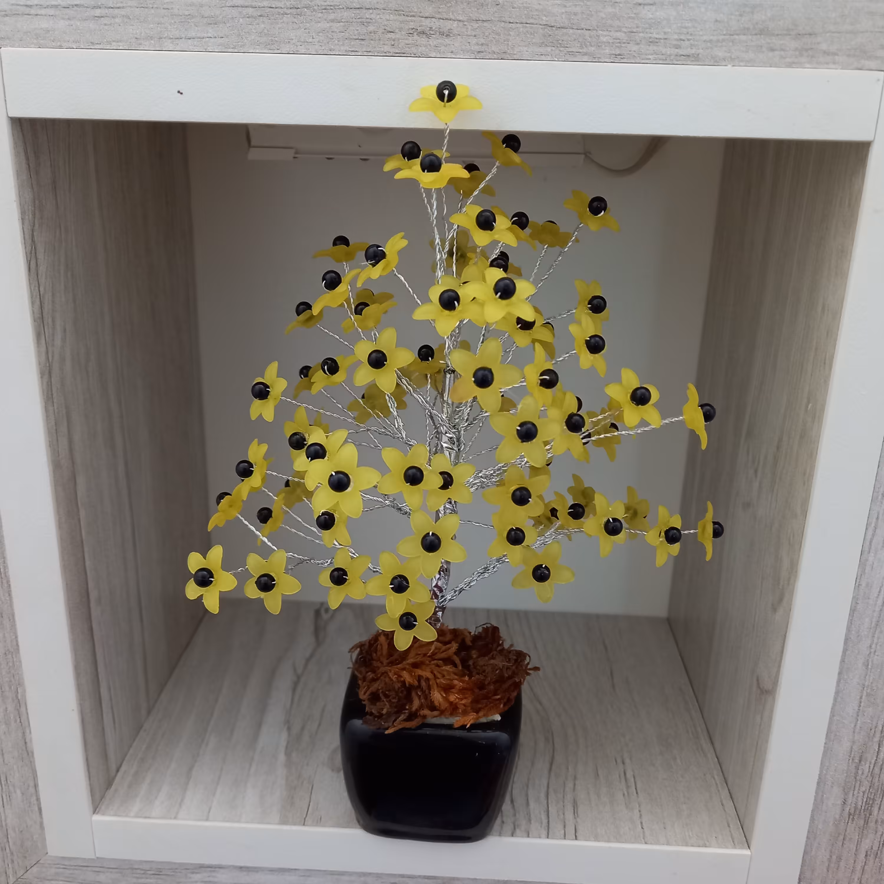 درختچه شکوفه کریستالی