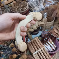 ماساژور دستی