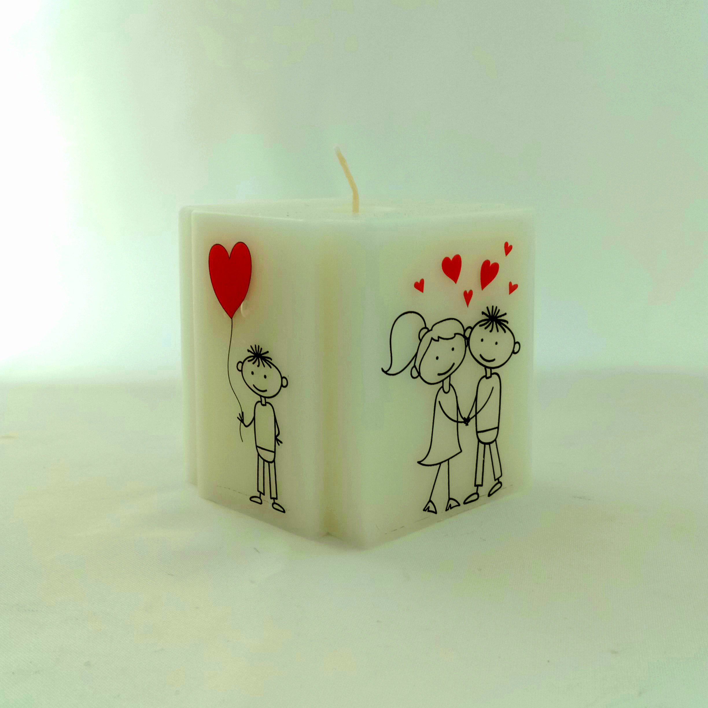 شمع مدل لاو سفید طرح مربع