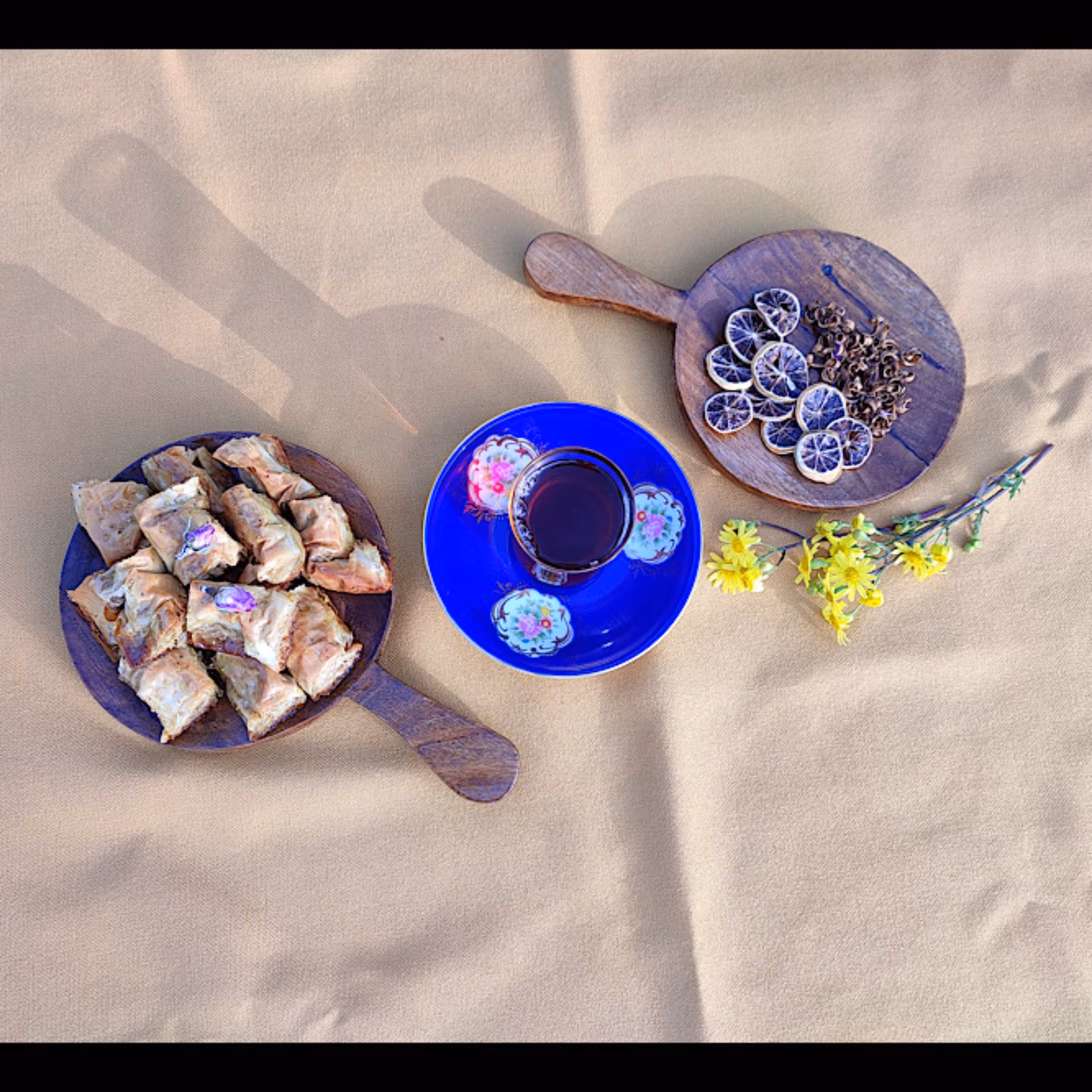 پیش دستی چوبی با دسته