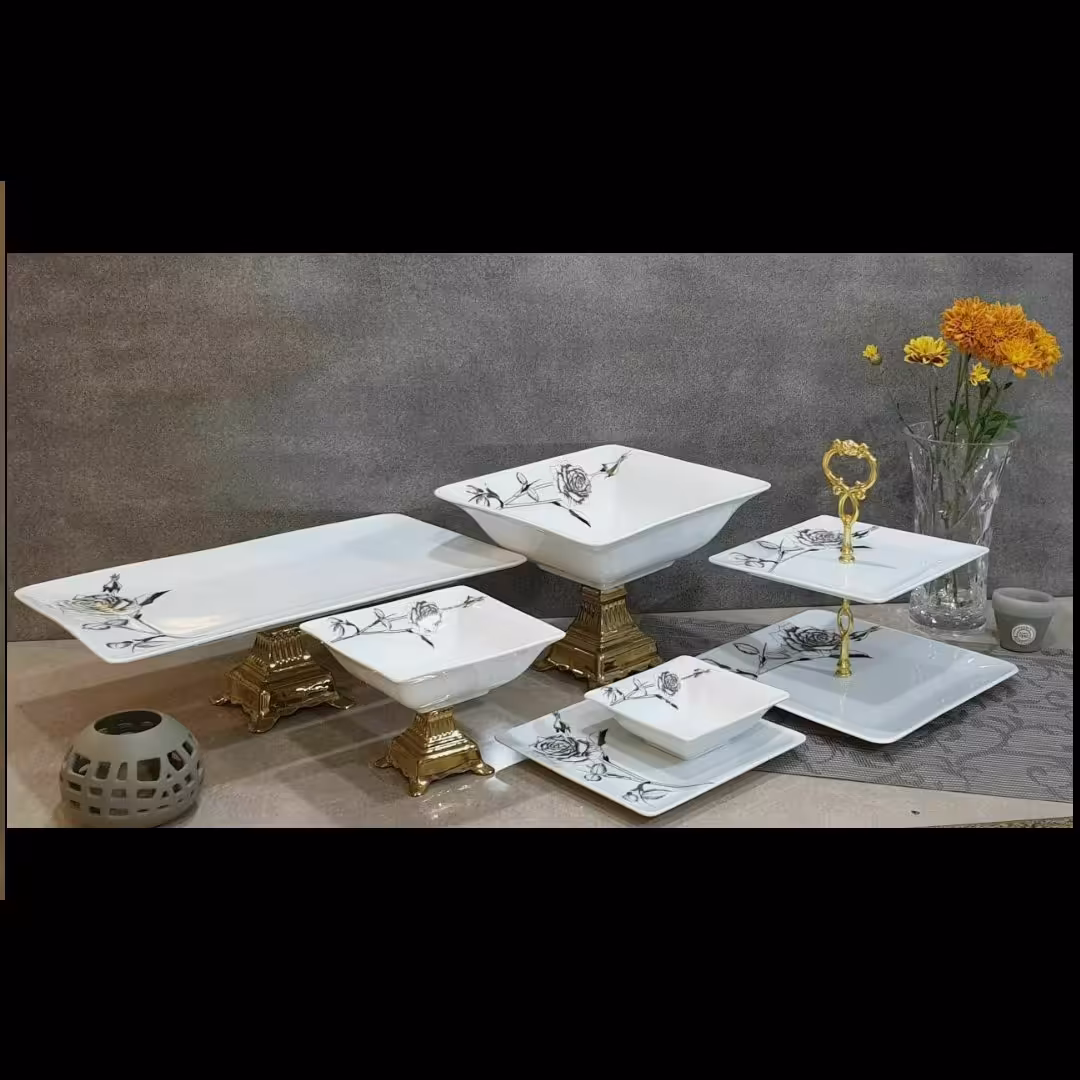 سرویس پذیرایی 16 پارچه مدل گل برجسته پایه PVD