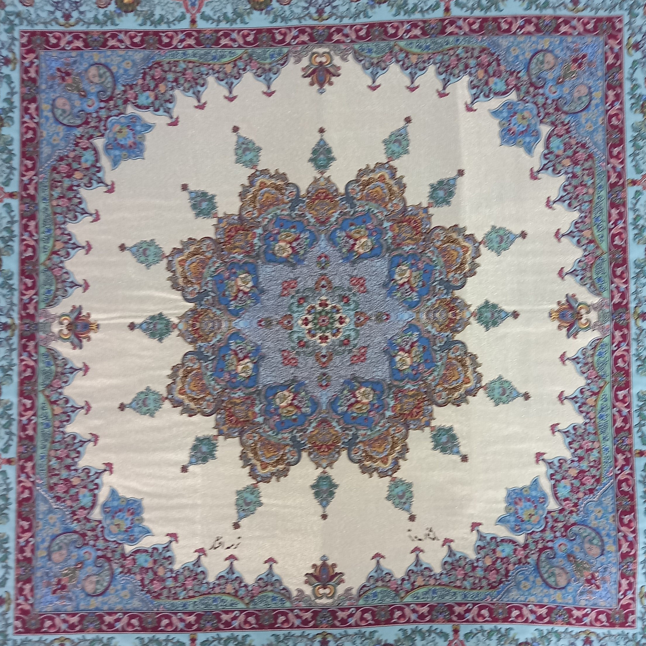 رومیزی ترمه طرح ستاره رنگ طلایی