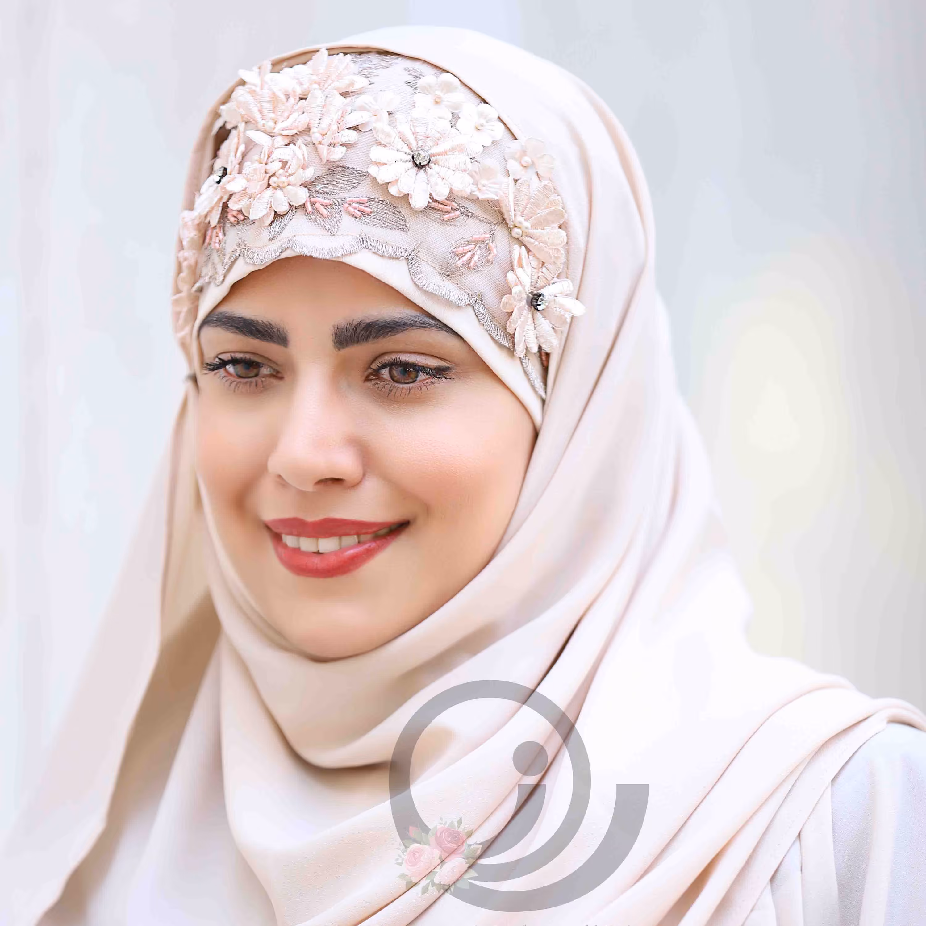 هدشال کرم مجلسی گل برجسته سنگدوزی رازگالری